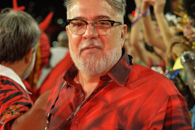 Porto da Pedra renova com carnavalesco Mauro Quintaes