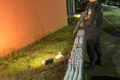 Jovem é preso e adolescente apreendido com drogas em Resende