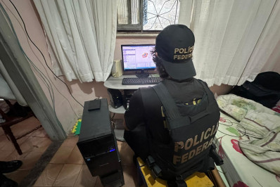 PF prende homem por armazenar arquivos com cenas de abuso sexual infantil em Queimados