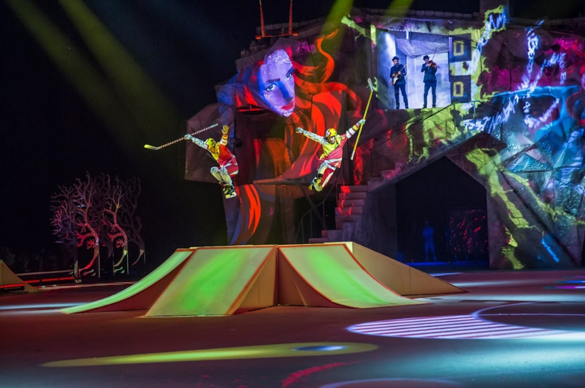 Companhia canadense promete encantar o público com espetáculo inédito, e arriscado, no gelo - Divulgação