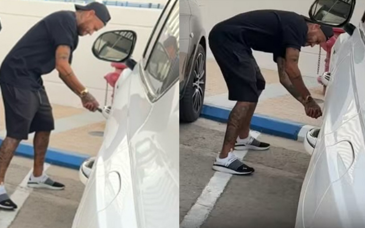 Irritado? Neymar fura pneu de carro de colega de time após brincadeira - Foto: Reprodução
