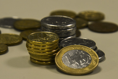 Internauta denuncia perfil que pede doações diariamente nas redes sociais