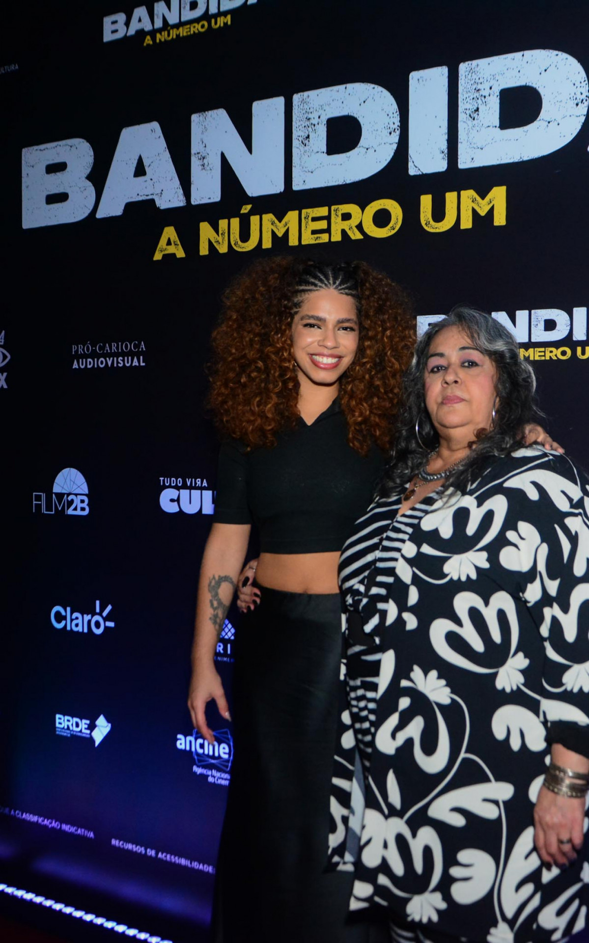 Raquel de Oliveira e Maria Bomani 