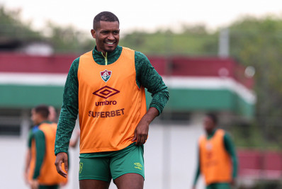 Ex-Fluminense, Marlon é reprovado nos exames médicos do Al Ain