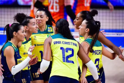 Brasil vence Holanda e mantém invencibilidade na Liga das Nações de vôlei feminino