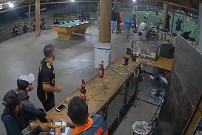 Tiroteio em quadra de futebol deixa pelo menos dois mortos em BH