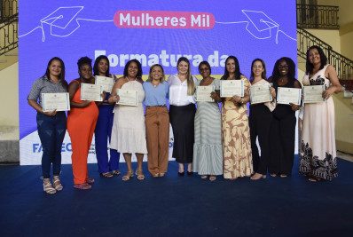Faetec e Secretaria de Estado da Mulher realizam formatura das turmas do Pronatec Mulheres Mil