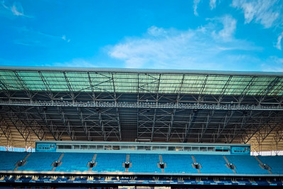 Diretor do Grêmio critica CBF por falta de apoio a clubes gaúchos após tragédia