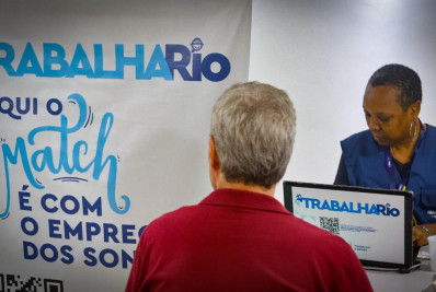 Trabalha Rio participa na segunda-feira de Feira de Empregabilidade no Madureira Shopping