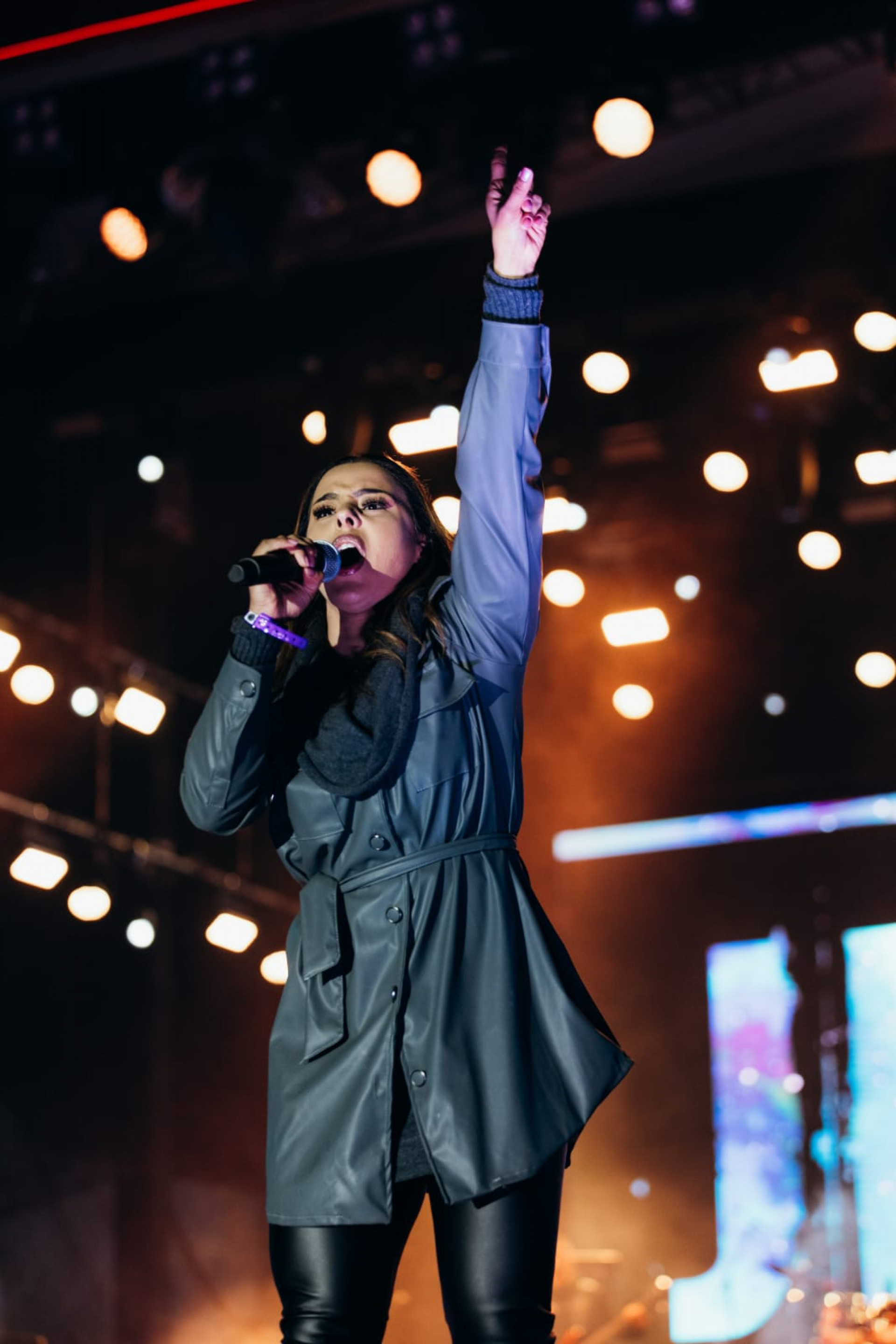 Noite contou com a participação especial de líderes e artistas locais