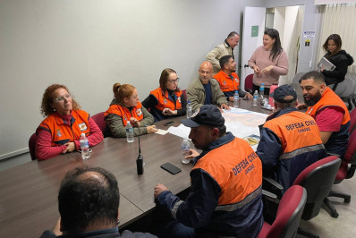 Cidade envia profissionais de Defesa Civil para auxiliar nas vistorias de casas no Sul