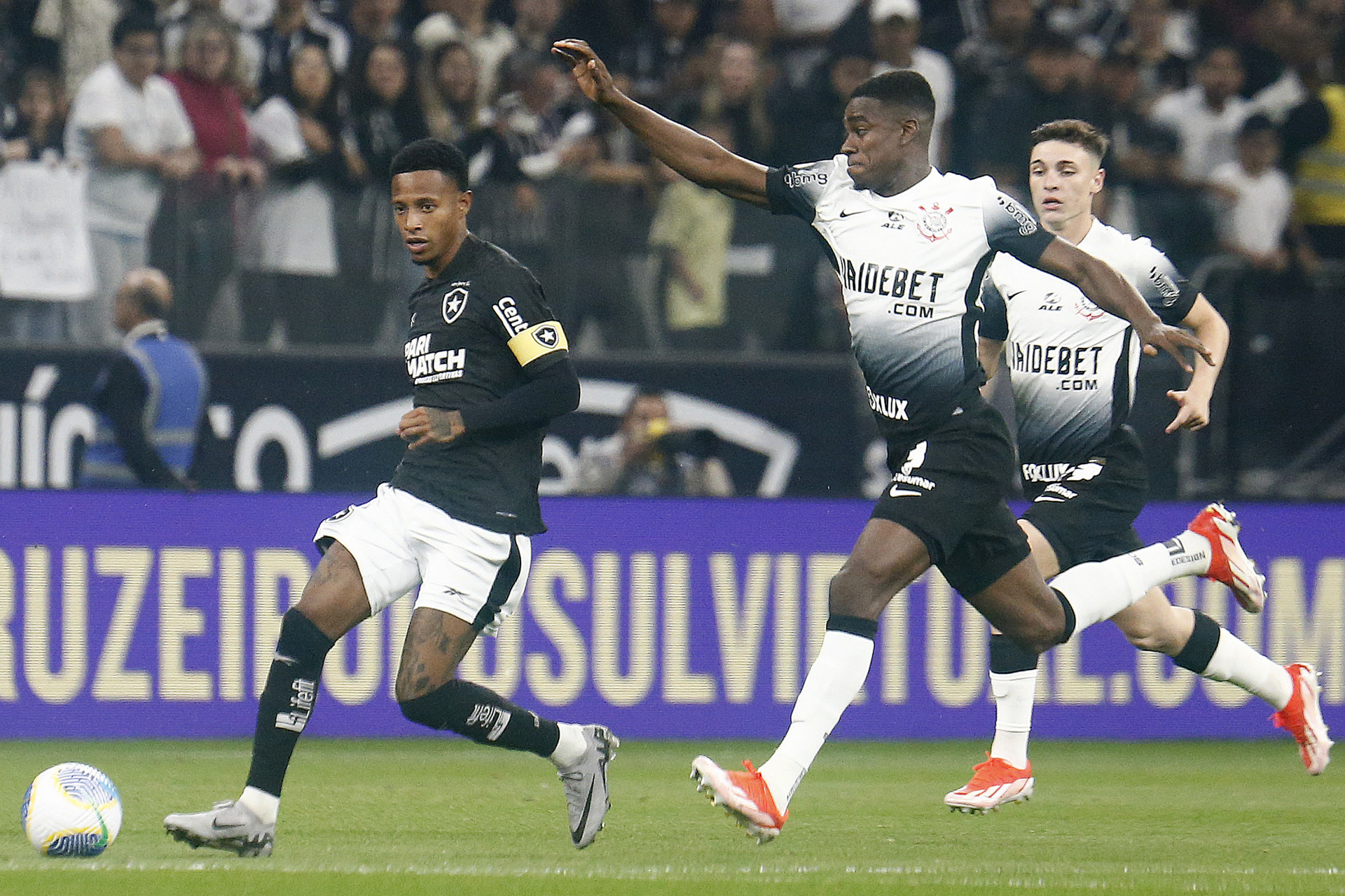Botafogo fez uma partida muito consistente contra o Corinthians - Vítor Silva/Botafogo