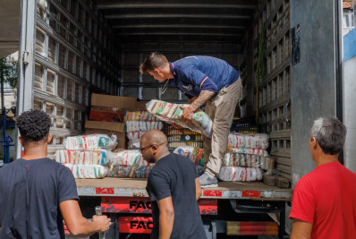 Teresópolis envia quase 4 ton de alimentos para vítimas das enchentes no Rio Grande do Sul