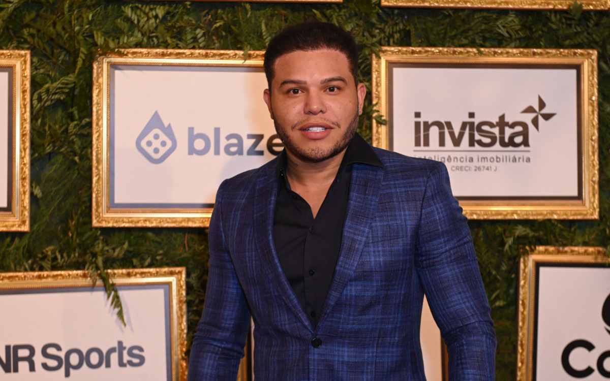 Thierry no leilão beneficente de Neymar em São Paulo