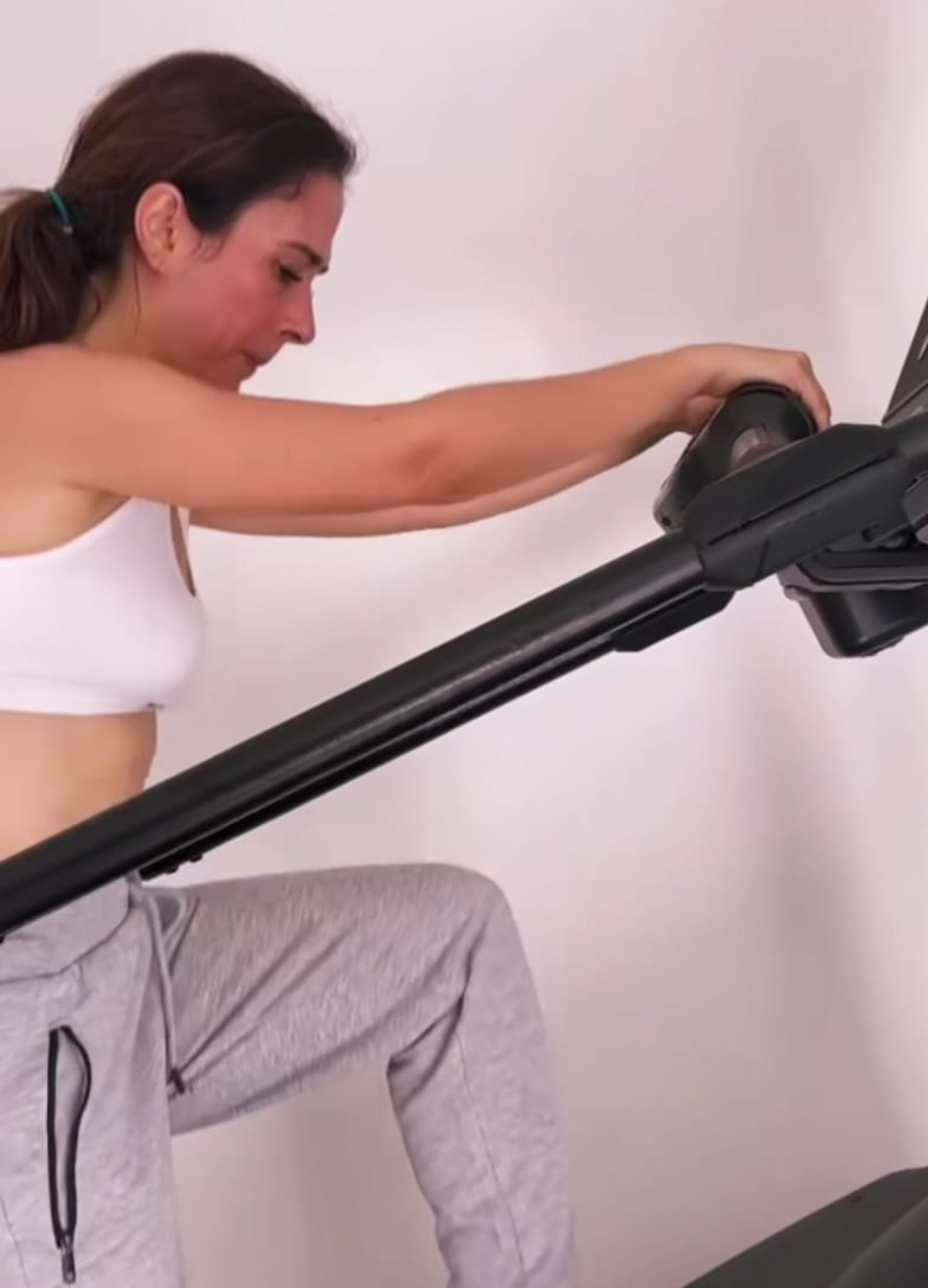 Tata Werneck fazendo exercícios - Reprodução / Instagram