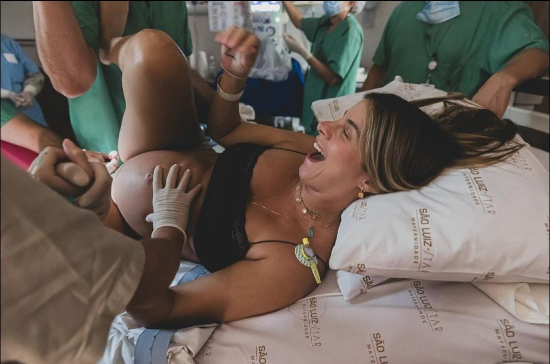 Shantal dando a luz ao terceiro filho, Giuseppe - Reprodução / Instagram