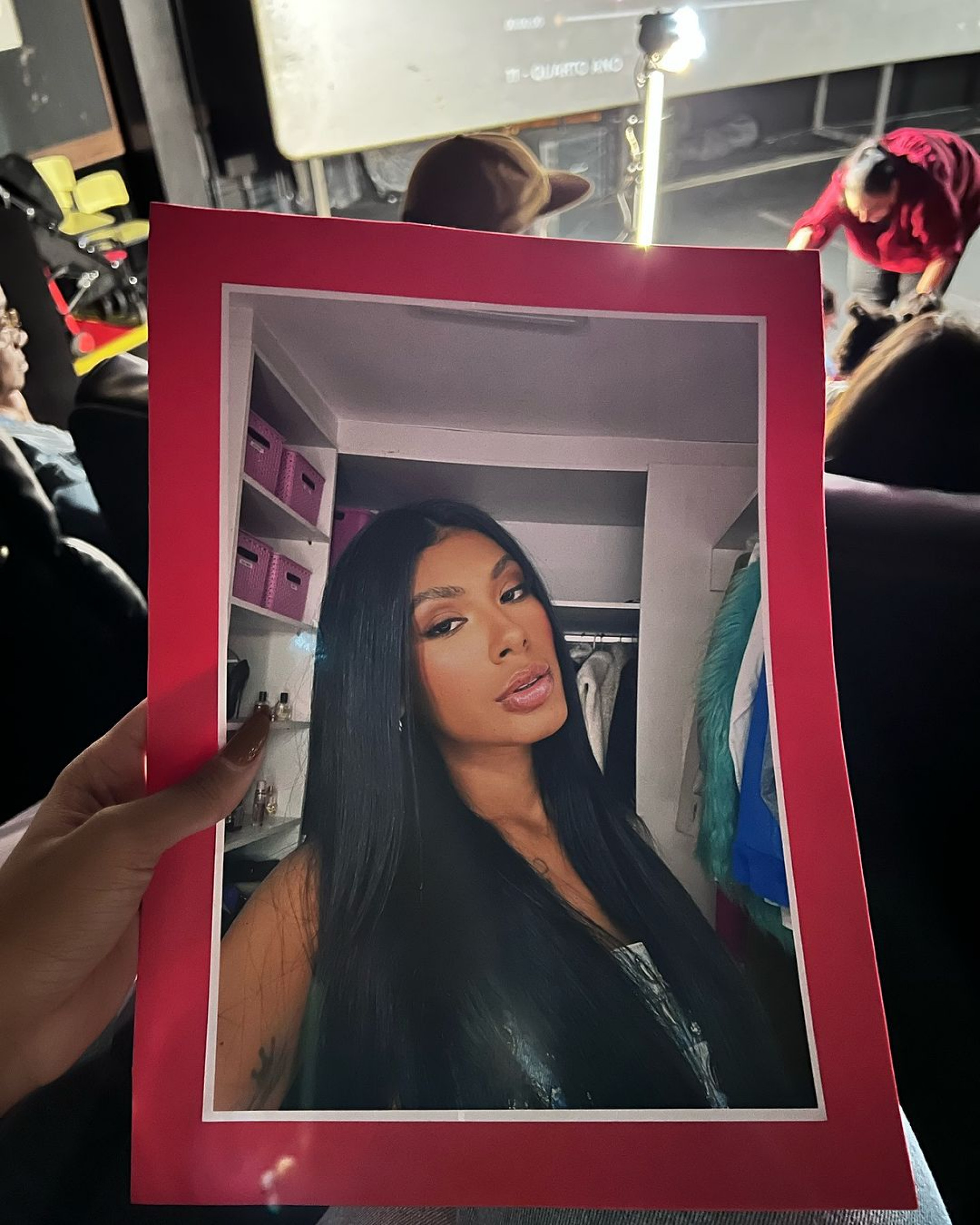 Pocah chora com apresentação da filha na escola - Reprodução