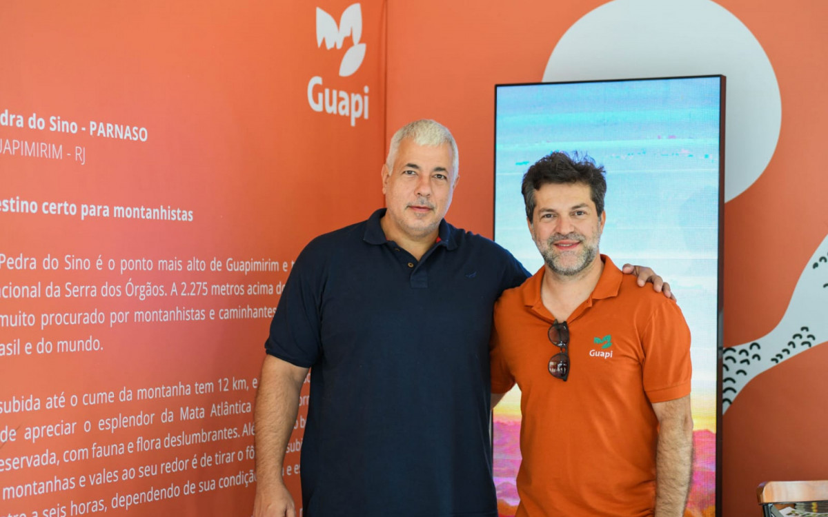 O subsecretário de Turismo do Rio, Bruno Mattos, visitou o estande de Guapimirim na abertura da Temporada de Montanhismo 2024, que aconteceu na Urca, nos dias 25 e 26 de maio