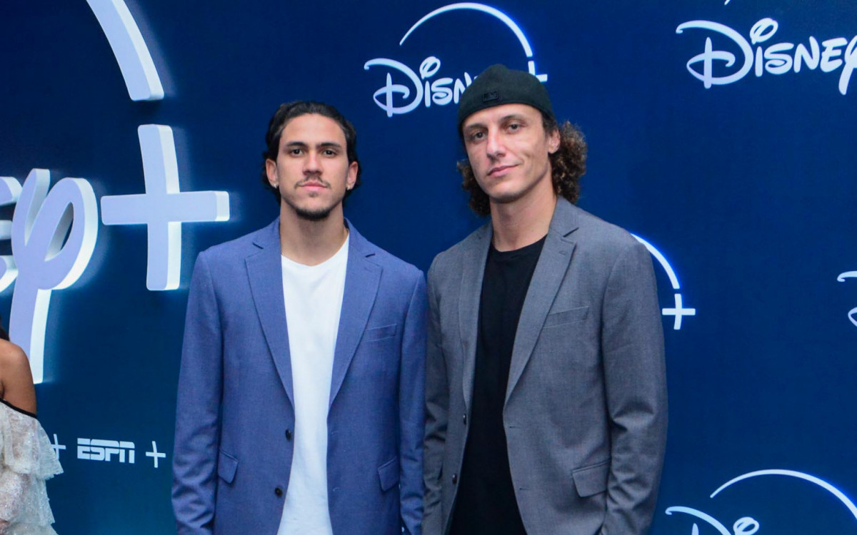 Pedro e Davi Luiz no evento de lançamento do Disney+ no Copacabana Palace - Webert Belicio/ Agnews