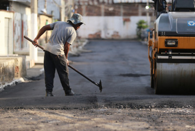 Prefeitura de Belford Roxo continua obras de pavimentação no bairro Andrade Araújo