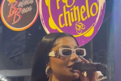 Ludmilla faz show surpresa do 'Numanice' em pagode da Zona Norte: 'Que energia'