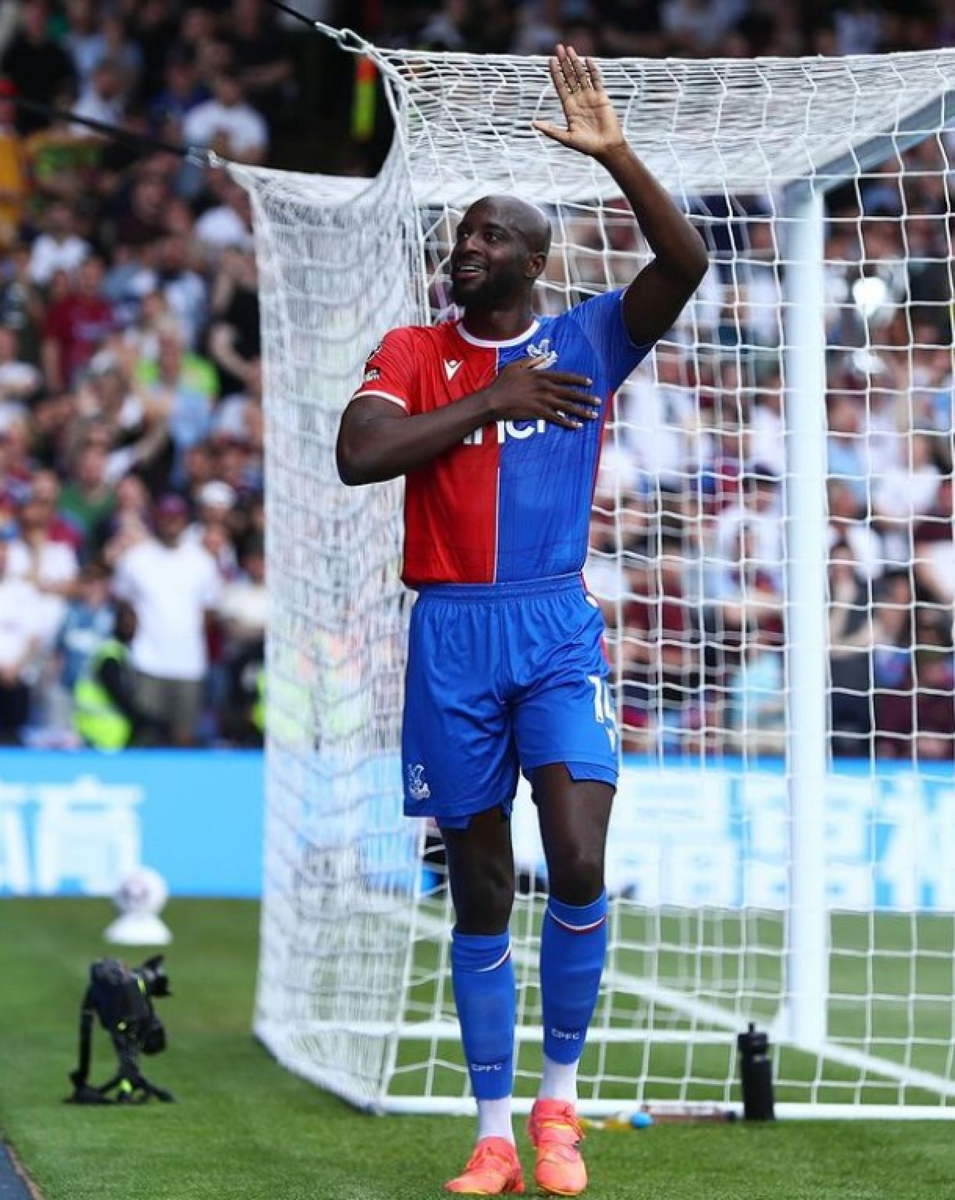 Mateta terminou o Campeonato Inglês com 16 gols