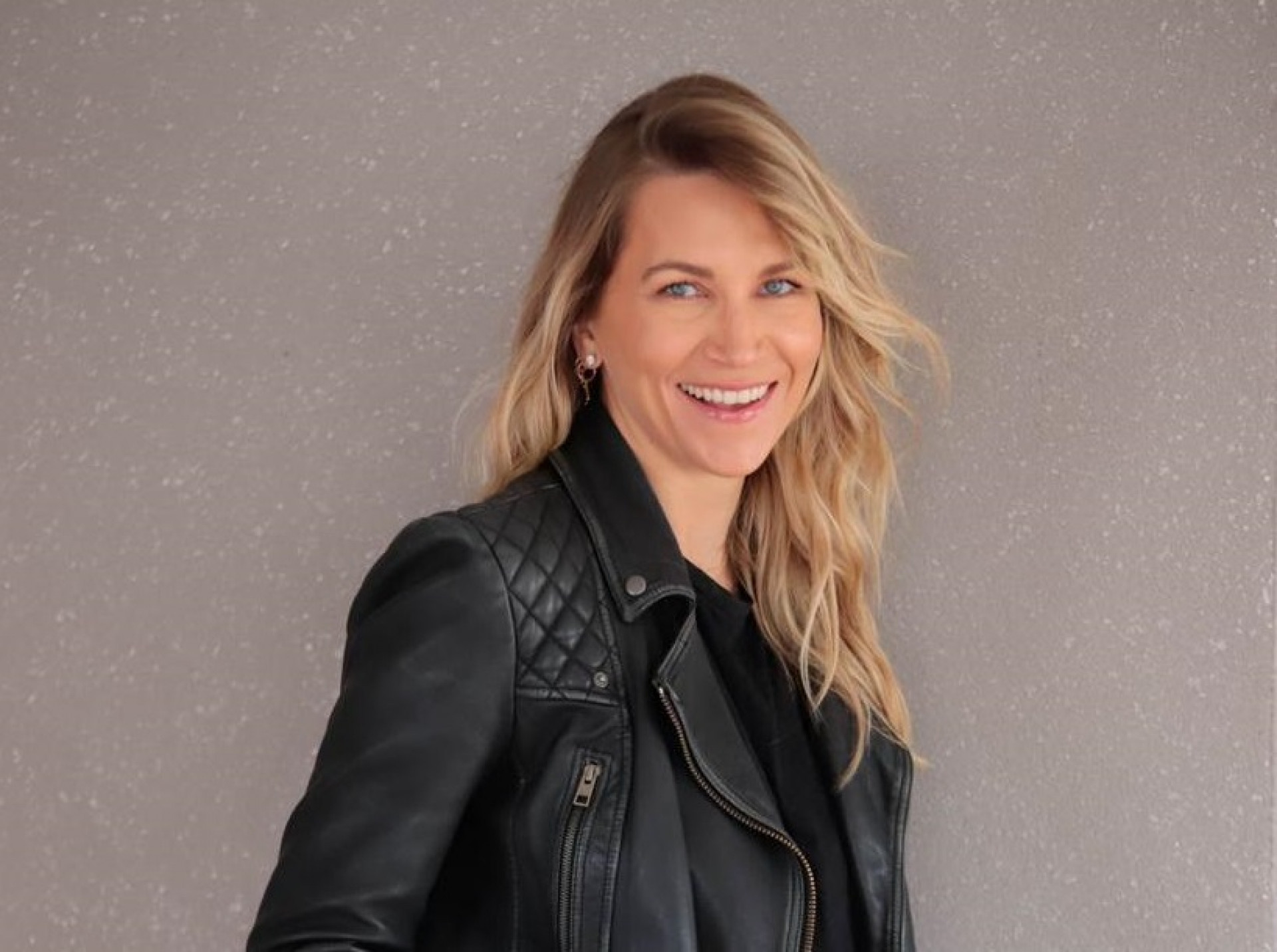 Anne Lottermann celebra programa na TV Cultura - Divulgação