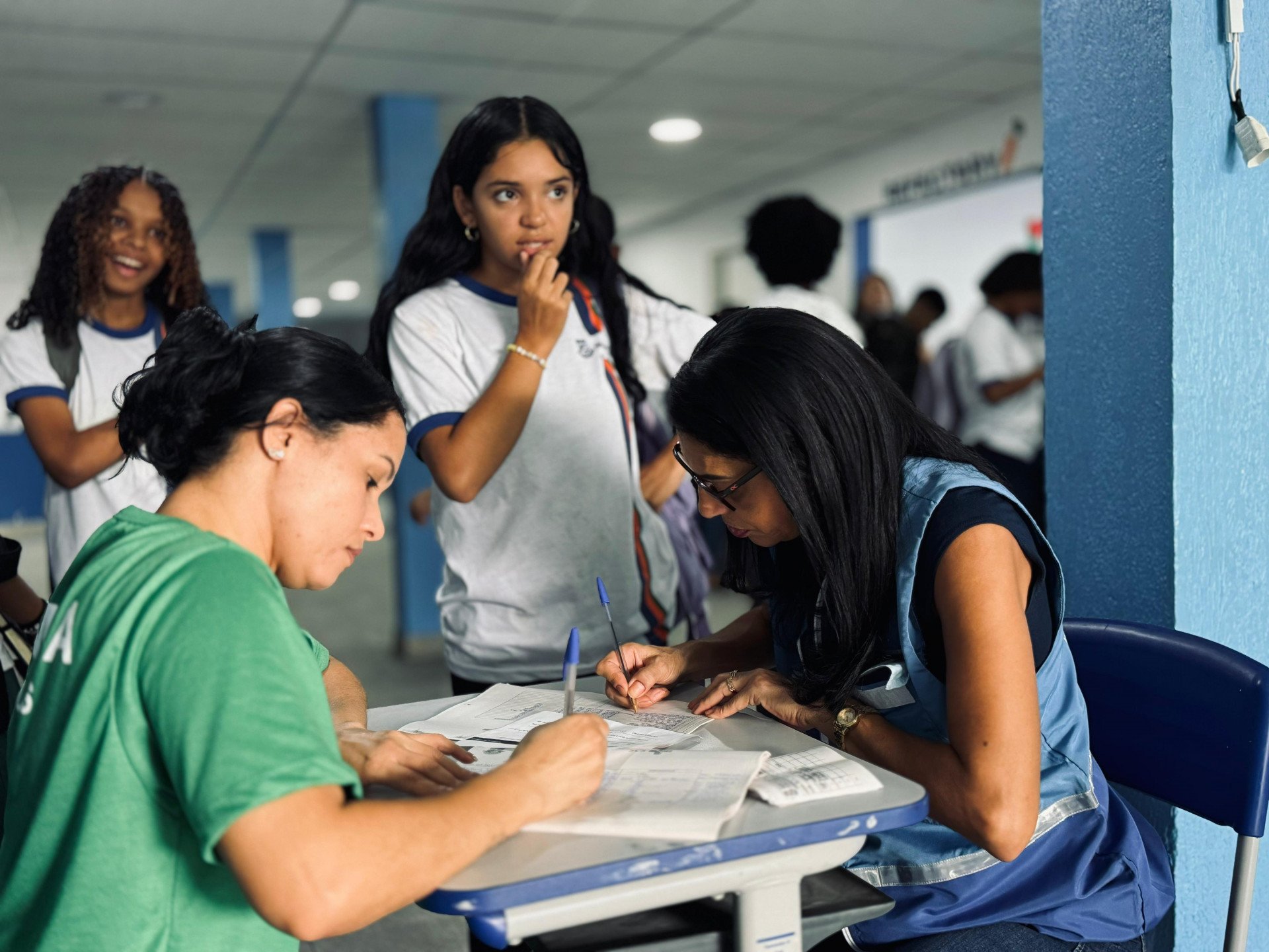 As secretarias municipais de Saúde e Educação fecharam parceria para imunizar alunos da rede municipal contra a gripe e o HPV - Giulia Nascimento / PMN
