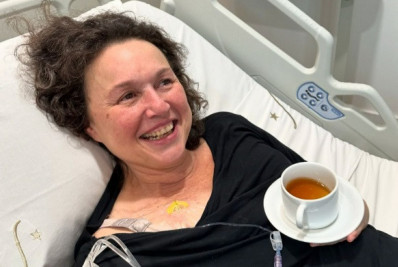 Kelzy Ecard surpreende amigos famosos ao comunicar fim do tratamento de câncer