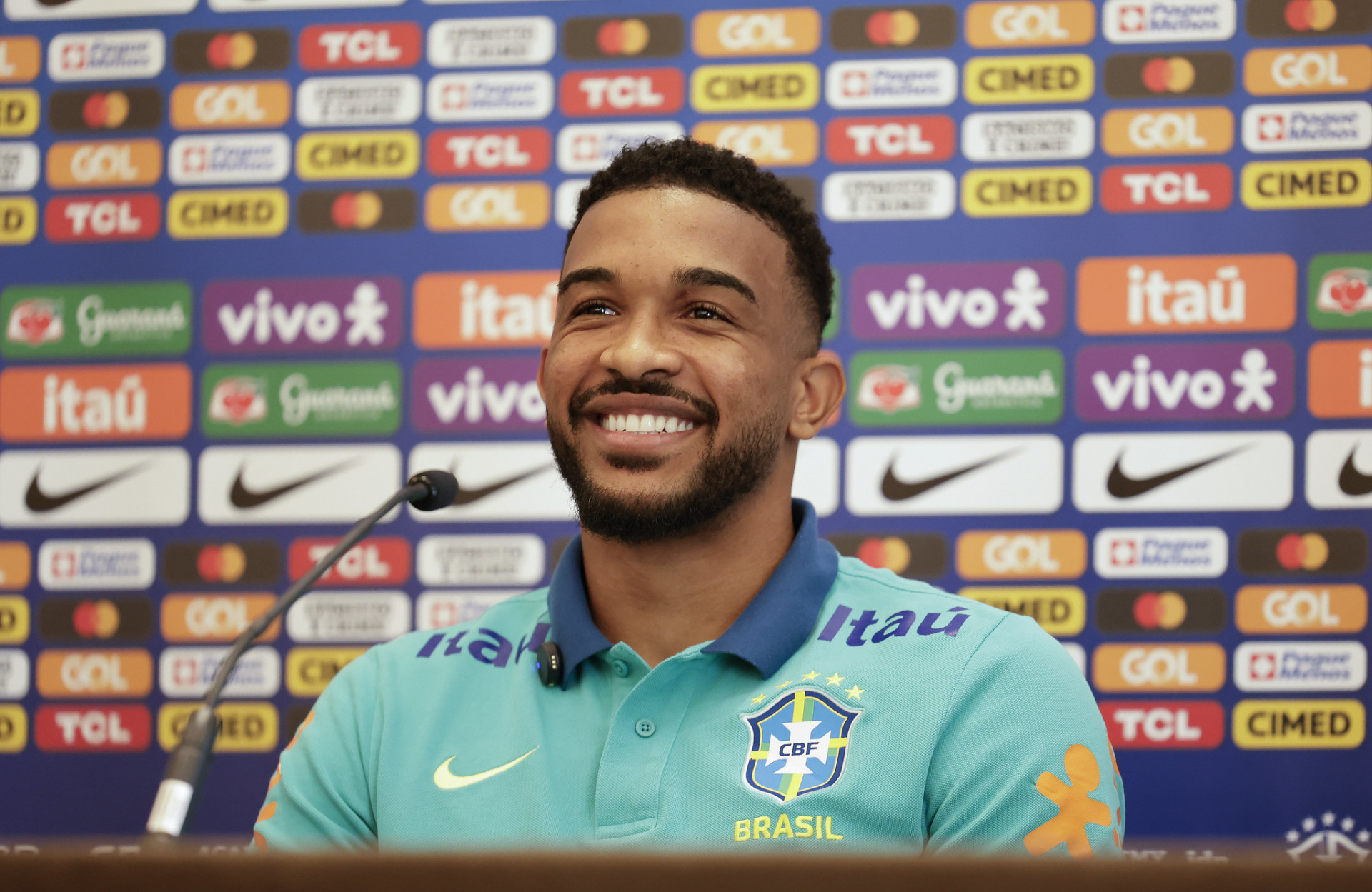 Bremer celebra convocação para Copa do Mundo e relembra grave lesão no joelho