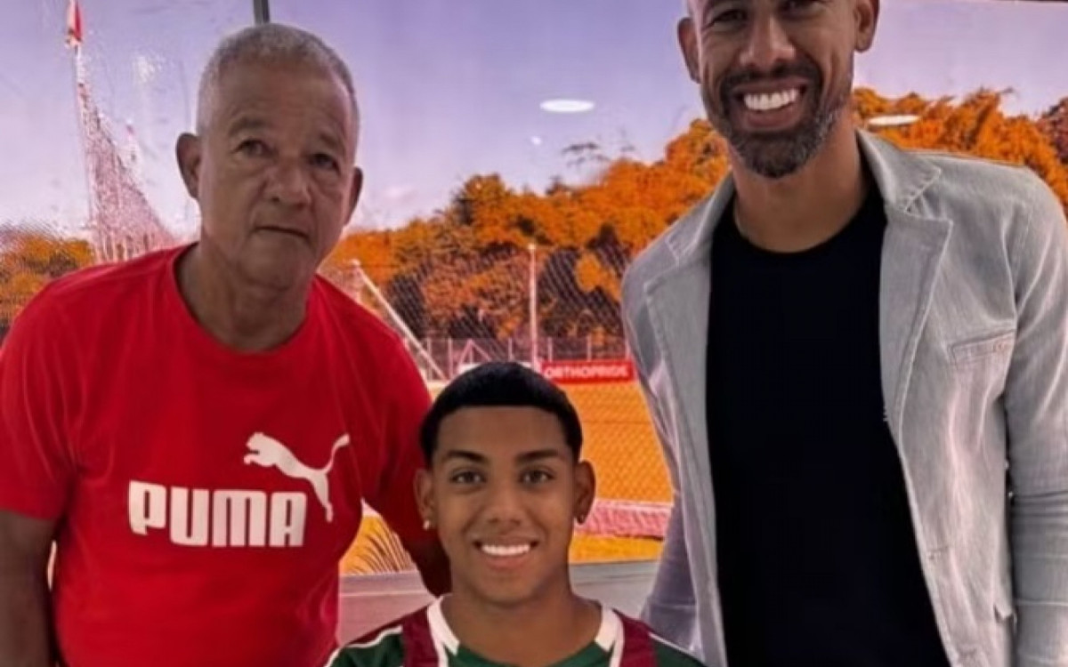 Ídolo do Flamengo, Léo Moura comemorou vínculo do irmão com o Fluminense