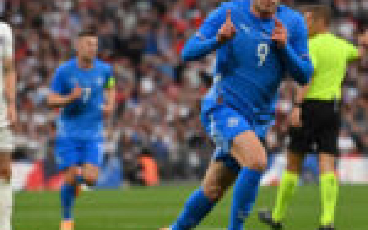 Inglaterra joga mal e perde para Islândia em Wembley