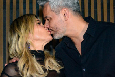 Flávia Alessandra reúne famosos em festão de aniversário no Rio