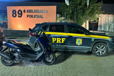 Motocicleta é recuperada por PRF em Resende