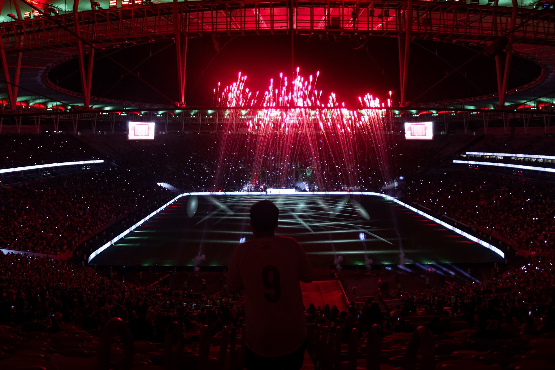 A torcida do Fluminense compareceu em peso para a apresentação de Thiago Silva - Marina Garcia/Fluminense