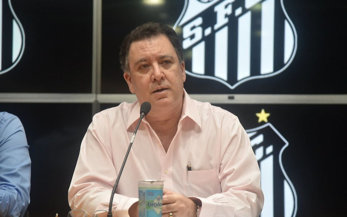 Teixeira sai em defesa do trabalho no Santos após trinca negativa na Série B