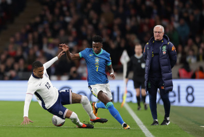 Dorival faz coro para Bola de Ouro de Vini Jr: 'Fez por merecer'