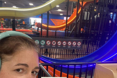 Influenciadora americana que viralizou com 'Memórias Póstumas de Brás Cuba' decide ler mais livros do autor 