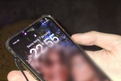 Dupla é presa no Centro depois de roubar celular e ferir vítima com faca