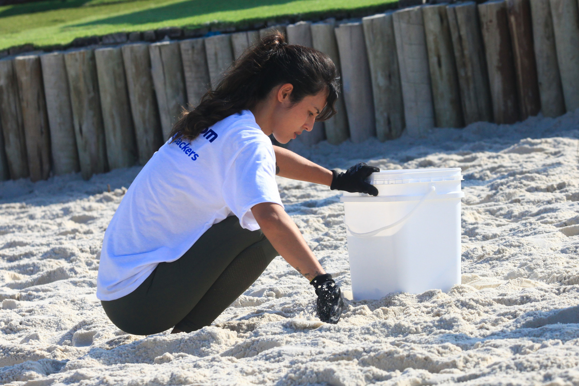 Yanna Lavigne participa de mutirão de limpeza na Barra da Tijuca - Fabrício Pioyani / Agnews