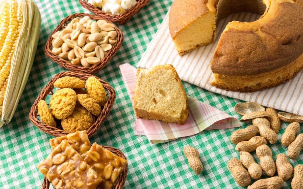 Alguns alimentos desta época do ano podem ser consumidos sem preocupação (Imagem: Vergani Fotografia | Shutterstock)