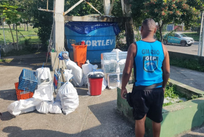 Quase 200 objetos abandonados por ambulantes são apreendidos na Barra da Tijuca