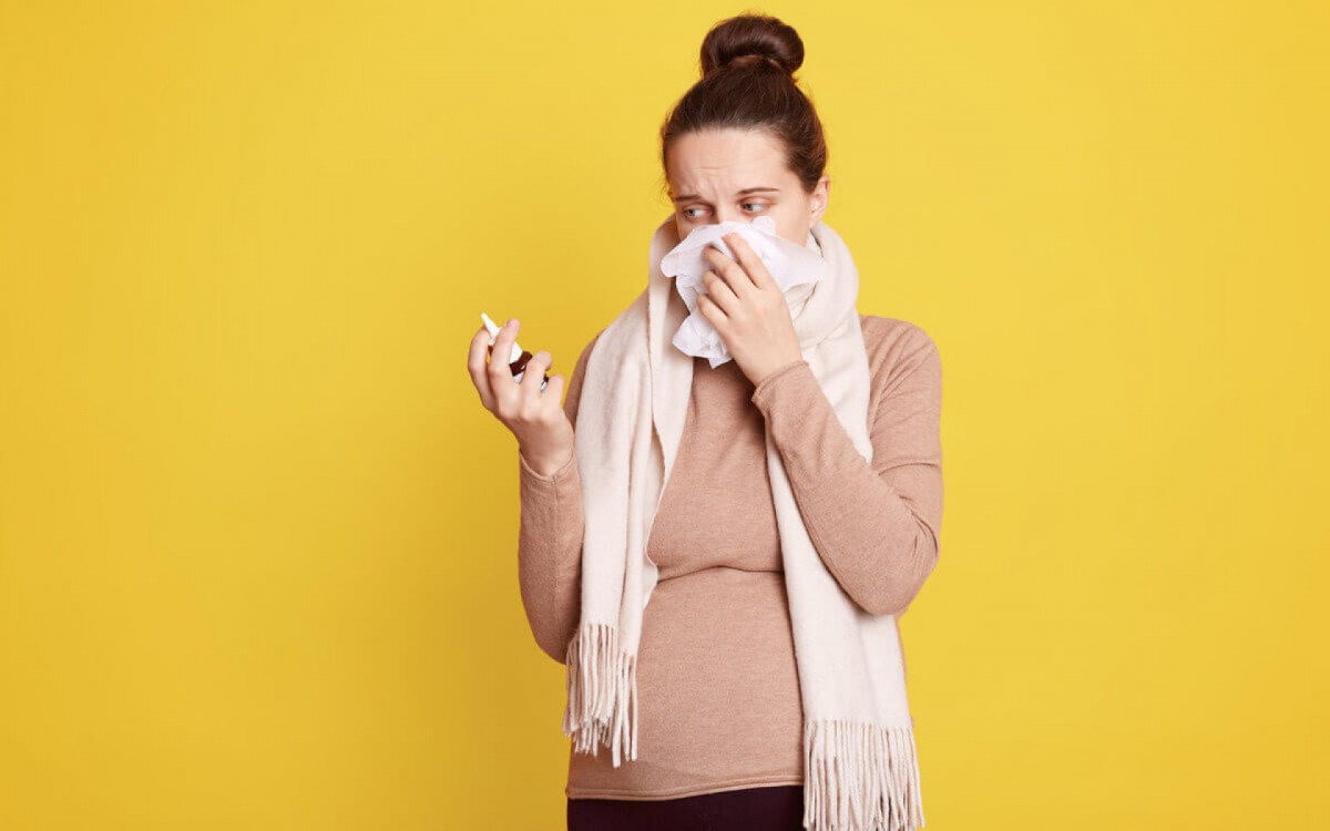 Doenças típicas de inverno podem ser evitadas com medidas preventivas adequadas (Imagem: StoryTime Studio | Shutterstock) 