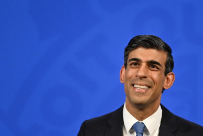 Reino Unido: Sunak promete redução de impostos caso conservadores vençam eleições
