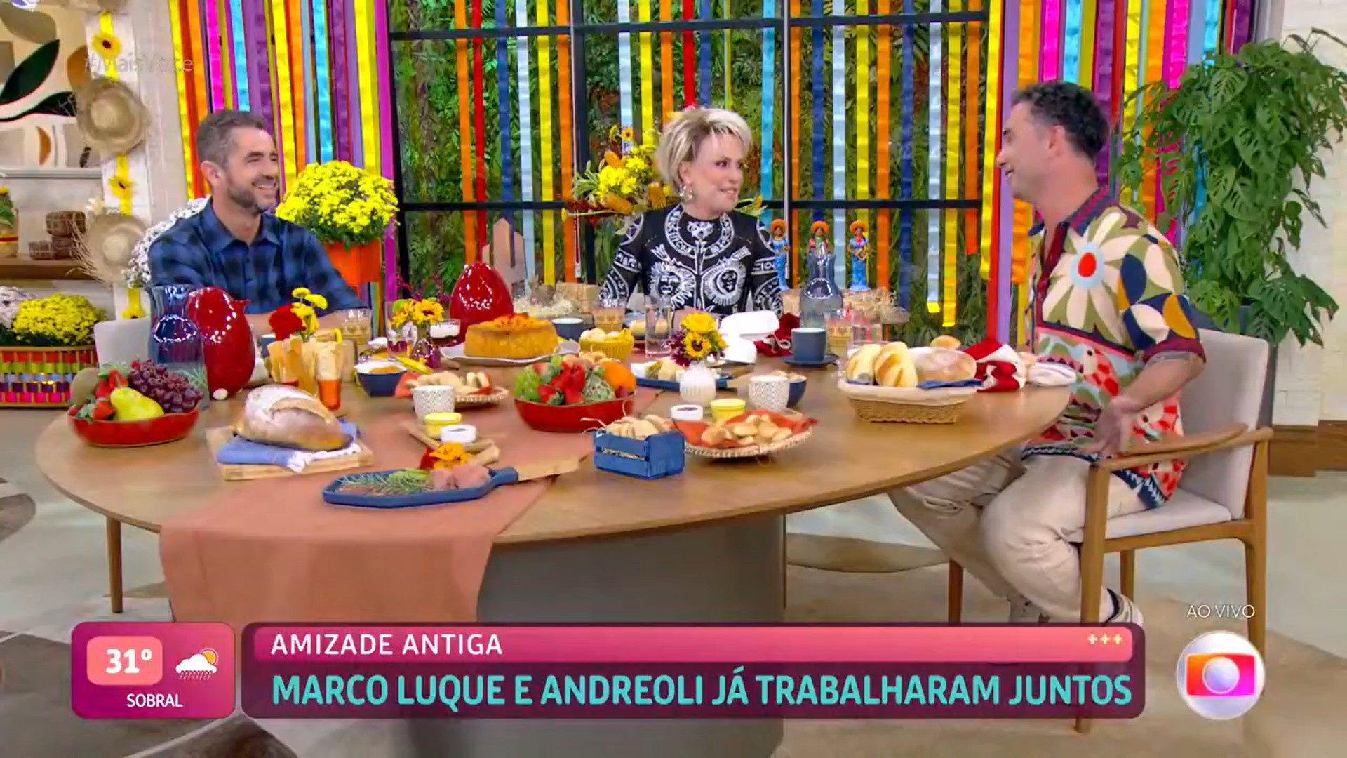 Marco Luque invade Mais Você de moto e emociona Felipe Andreoli - Reprodução / TV Globo