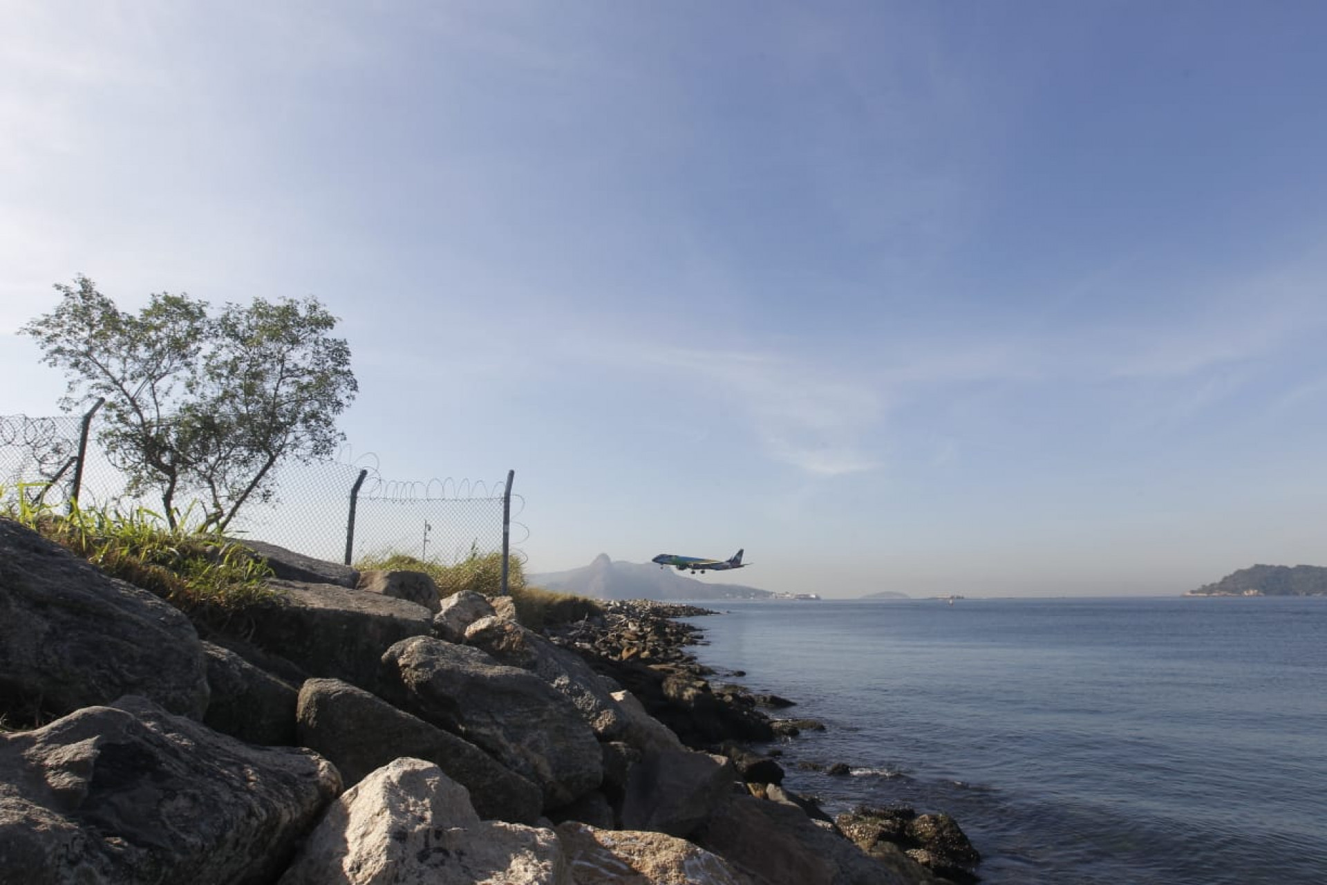 Segunda-feira amanheceu ensolarada no Rio - Reginaldo Pimenta / Agência O Dia