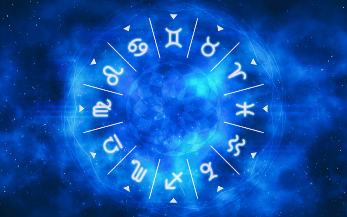 A posição dos astros indica que o período será favorável para autoconhecimento e transformações (Imagem: Adam Vilimek | Shutterstock) 