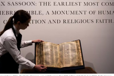 'Um dos livros mais antigos' do mundo é leiloado por 3,06 milhões de libras