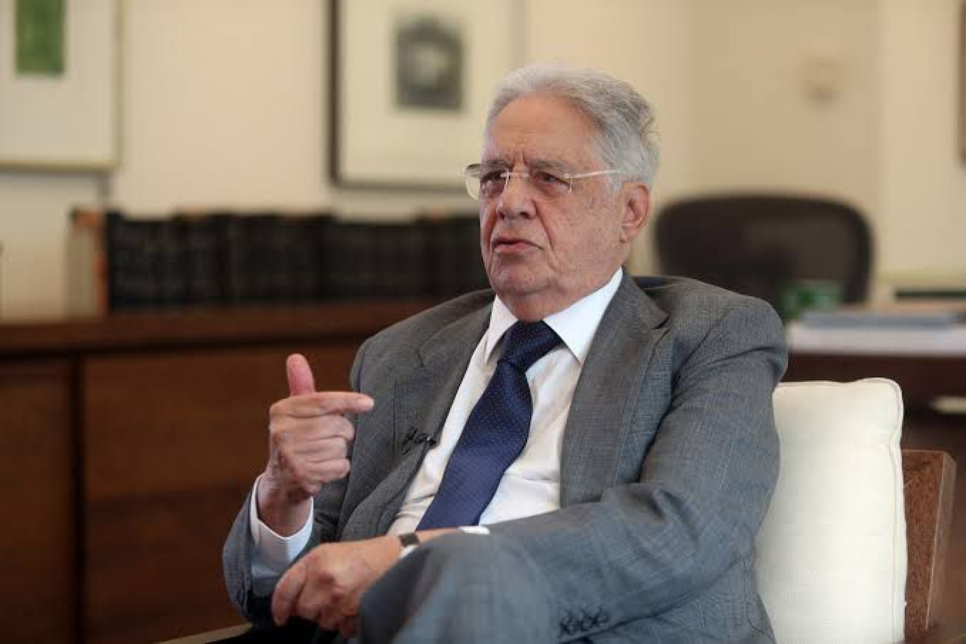 Filhos de FHC conseguem interdição do ex-presidente na Justiça