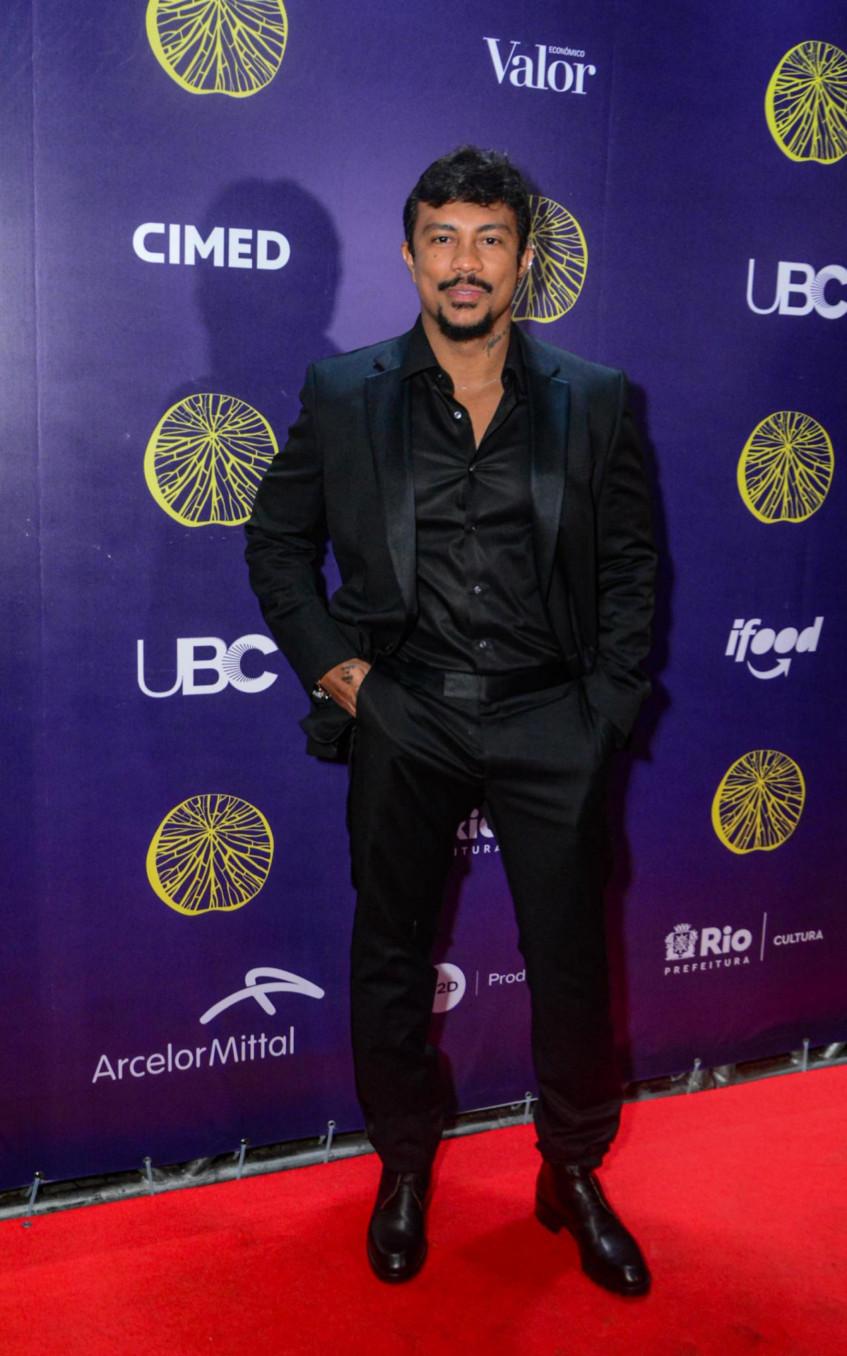 Xamã prestigia Prêmio da Música Brasileira